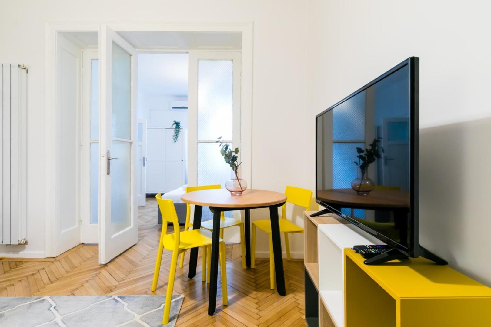 Heart Of The City - Cozy Apartments In Prime Location 布加勒斯特 客房 照片